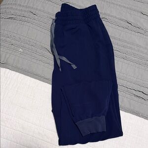 Figs women’s  Dark Blue Jogger scrubs bottoms